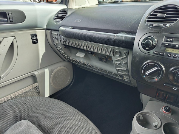 Used Volkswagen Beetle 2003 for sale - 75071012: Photo 71