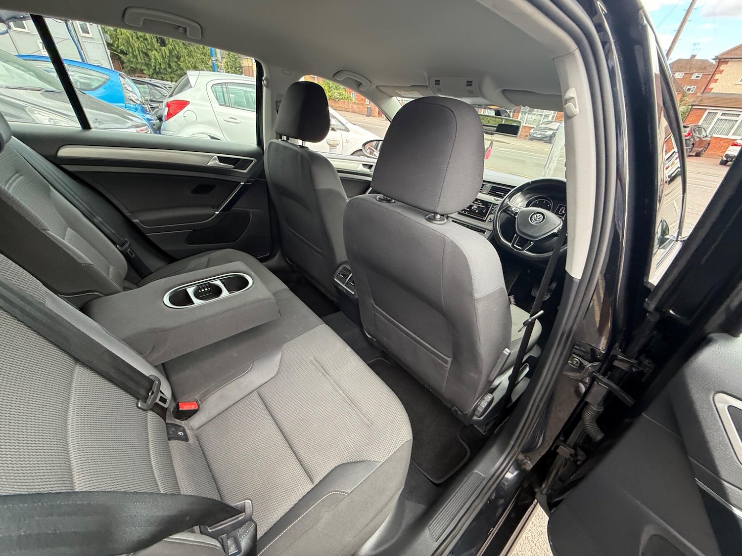 Used Volkswagen Golf 2015 for sale - 77737367: Photo 24