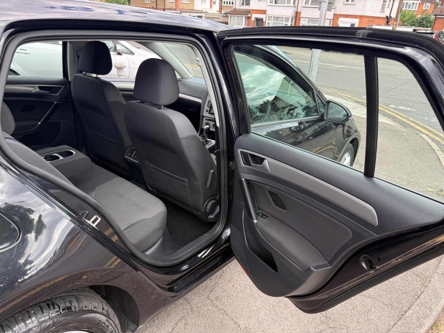 Used Volkswagen Golf 2015 for sale - 77737367: Photo 39