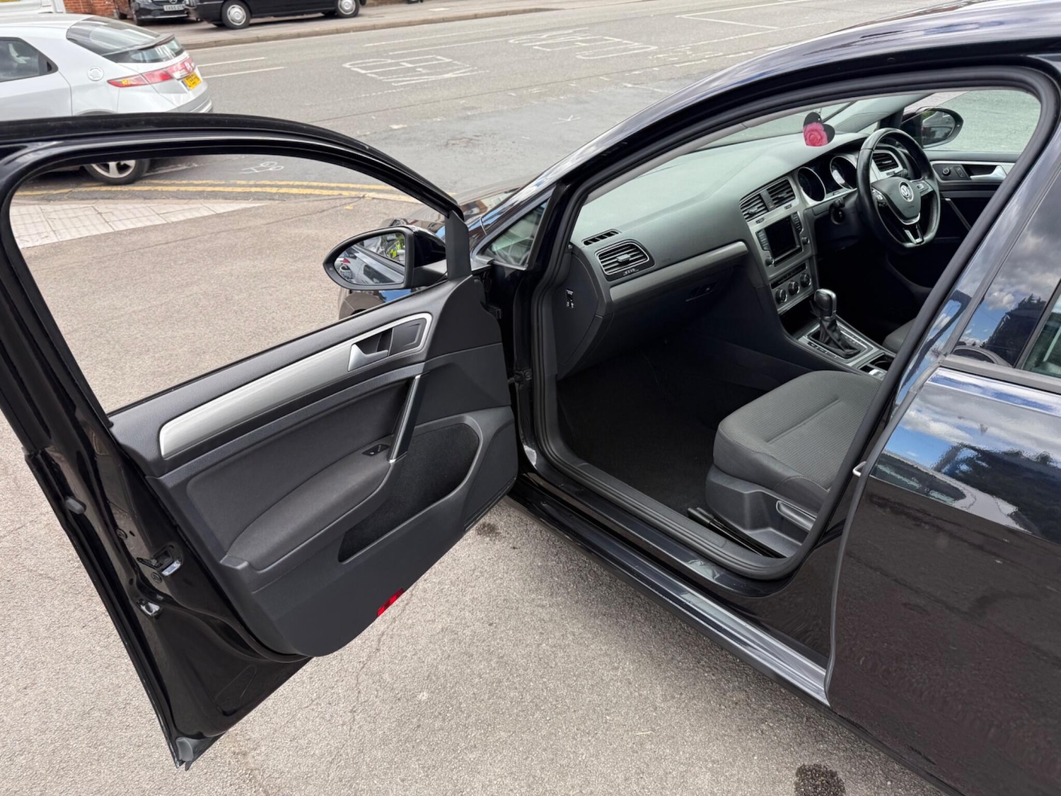 Used Volkswagen Golf 2015 for sale - 77737367: Photo 43