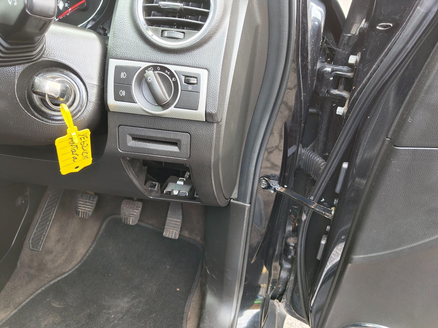 Used Vauxhall Antara 2012 for sale - 76898579: Photo 14