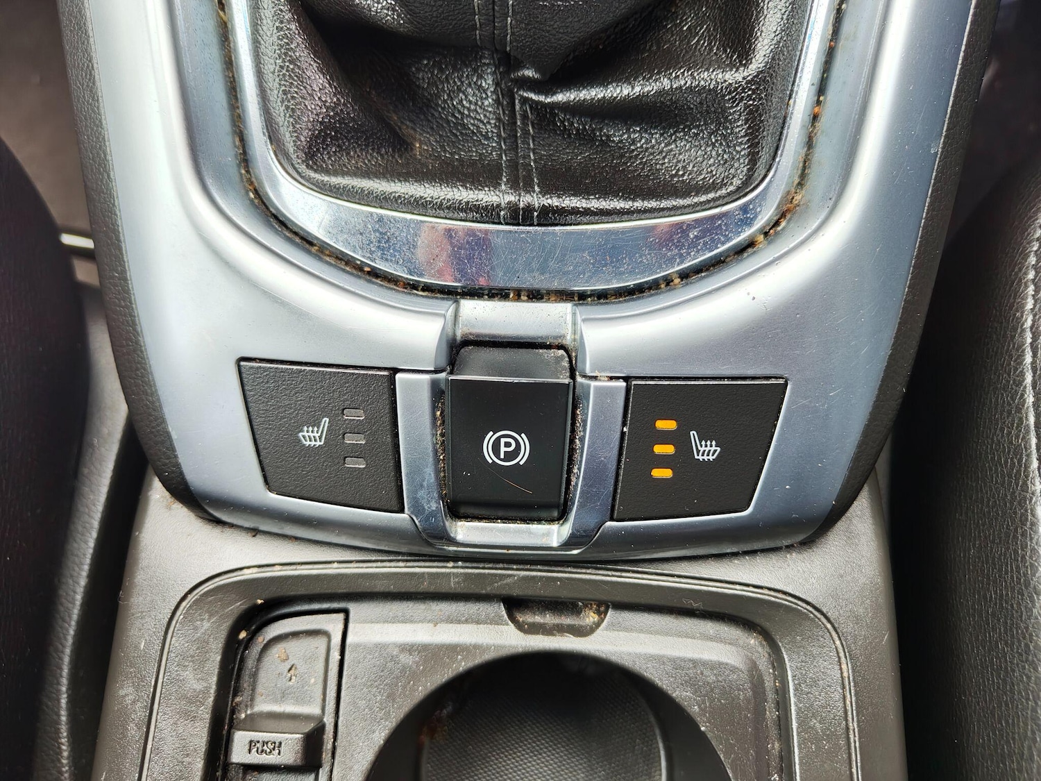 Used Vauxhall Antara 2012 for sale - 76898579: Photo 30