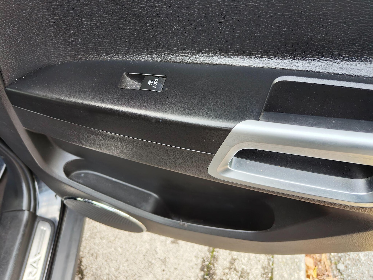 Used Vauxhall Antara 2012 for sale - 76898579: Photo 32