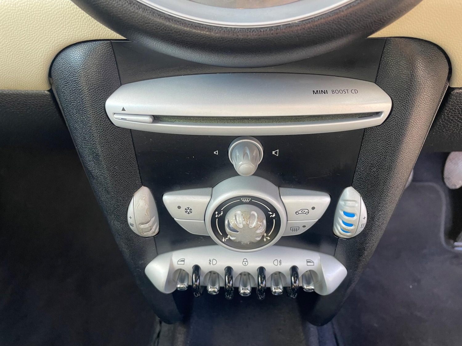 Used MINI Hatch 2008 for sale - 76765339: Photo 24