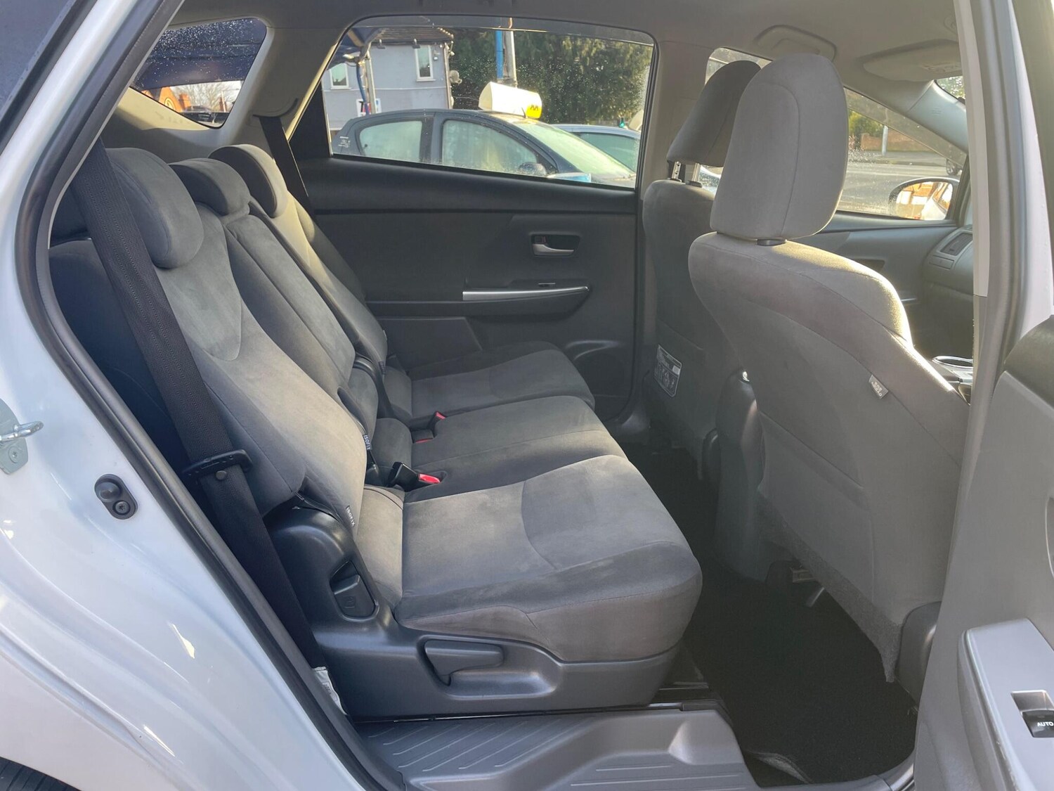 Used Toyota Prius 2019 for sale - 77120600: Photo 23