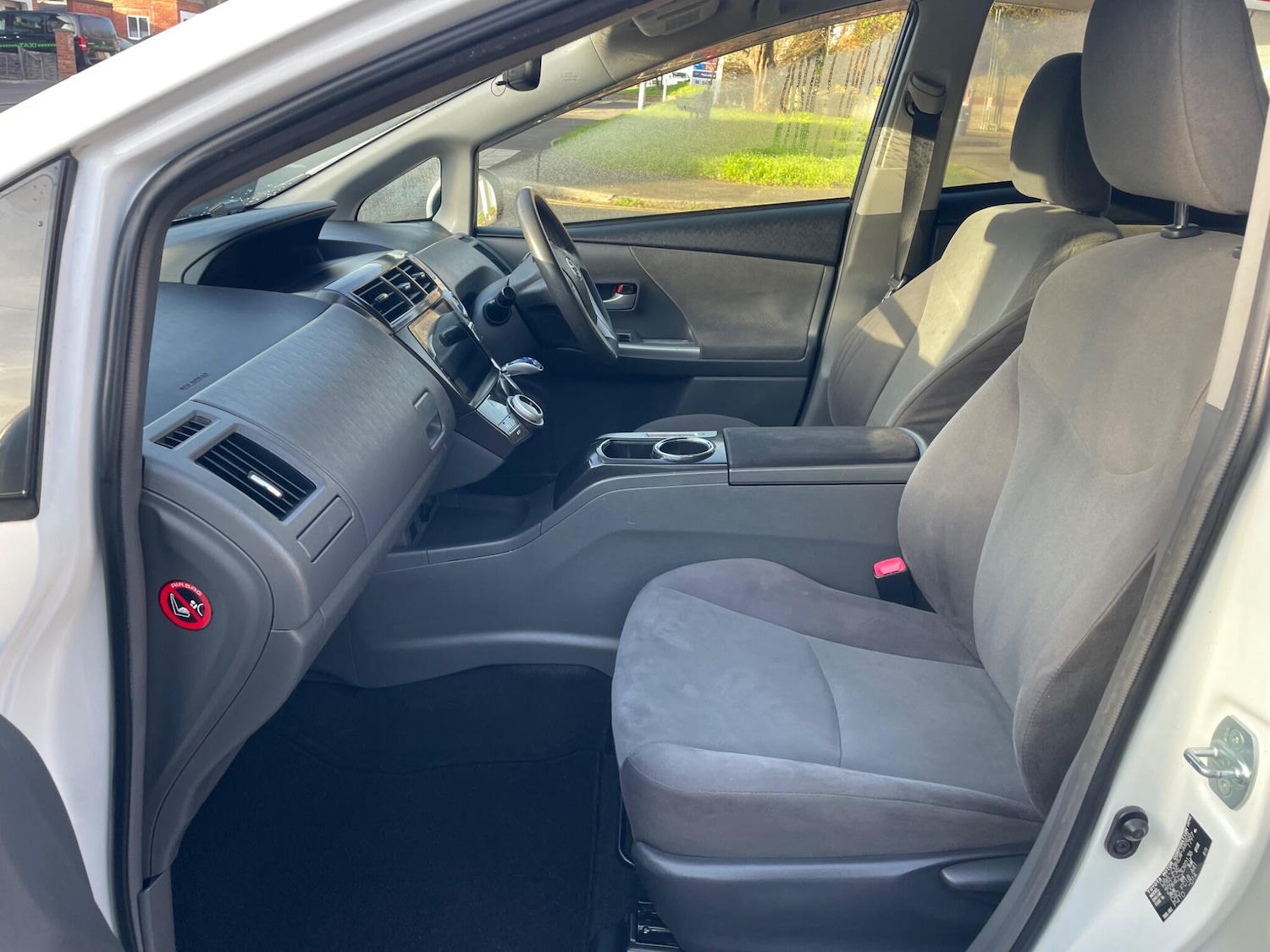 Used Toyota Prius 2019 for sale - 77120600: Photo 64