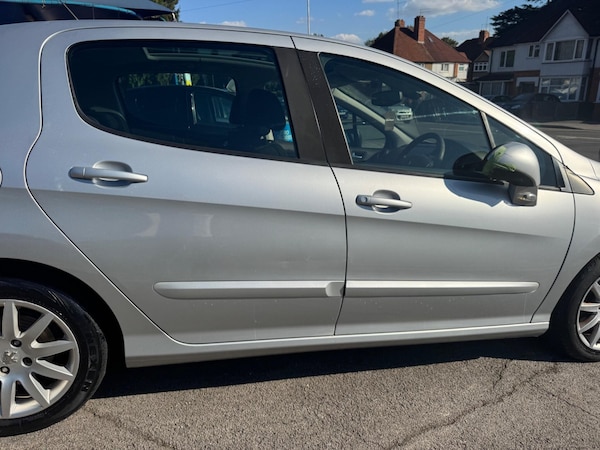 Used Peugeot 308 2009 for sale - 76024599: Photo 24