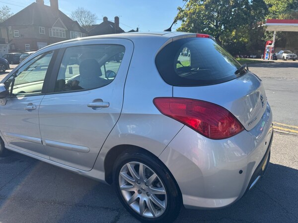 Used Peugeot 308 2009 for sale - 76024599: Photo 4