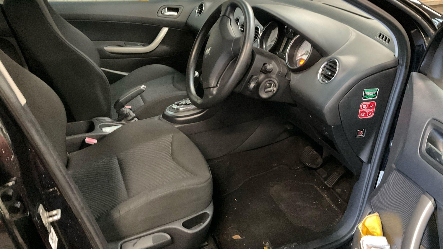 Used Peugeot 308 2009 for sale - 76965326: Photo 17