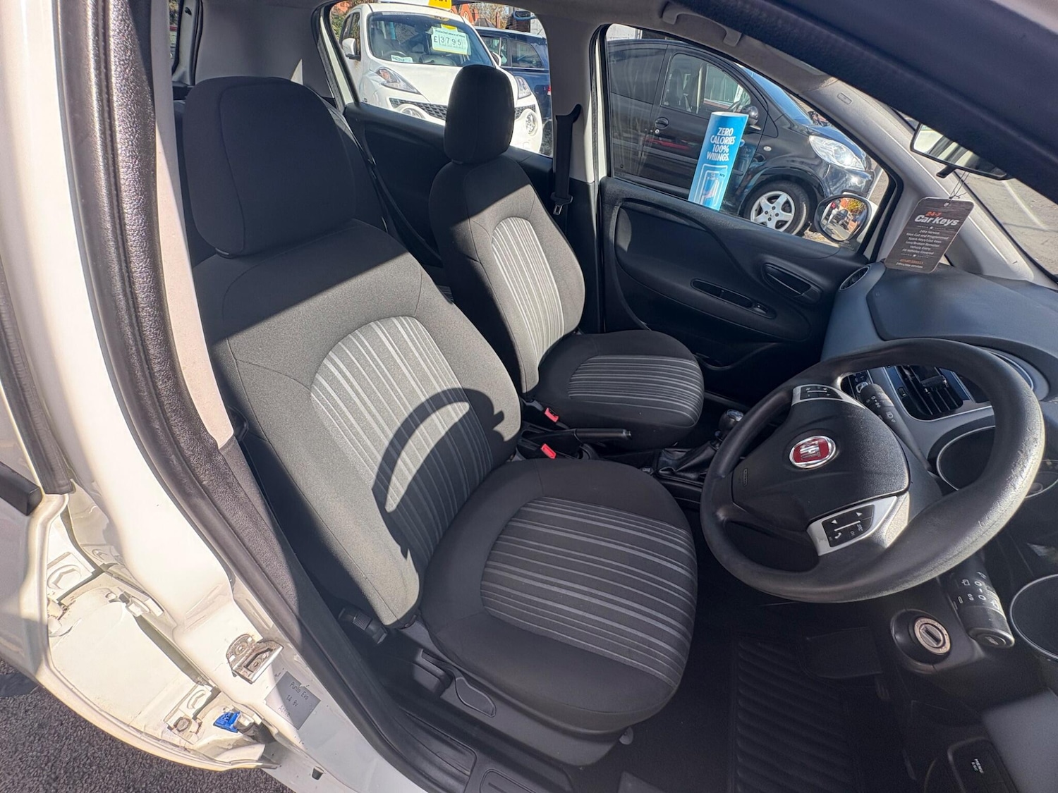 Used Fiat Punto Evo 2010 for sale - 76671680: Photo 20