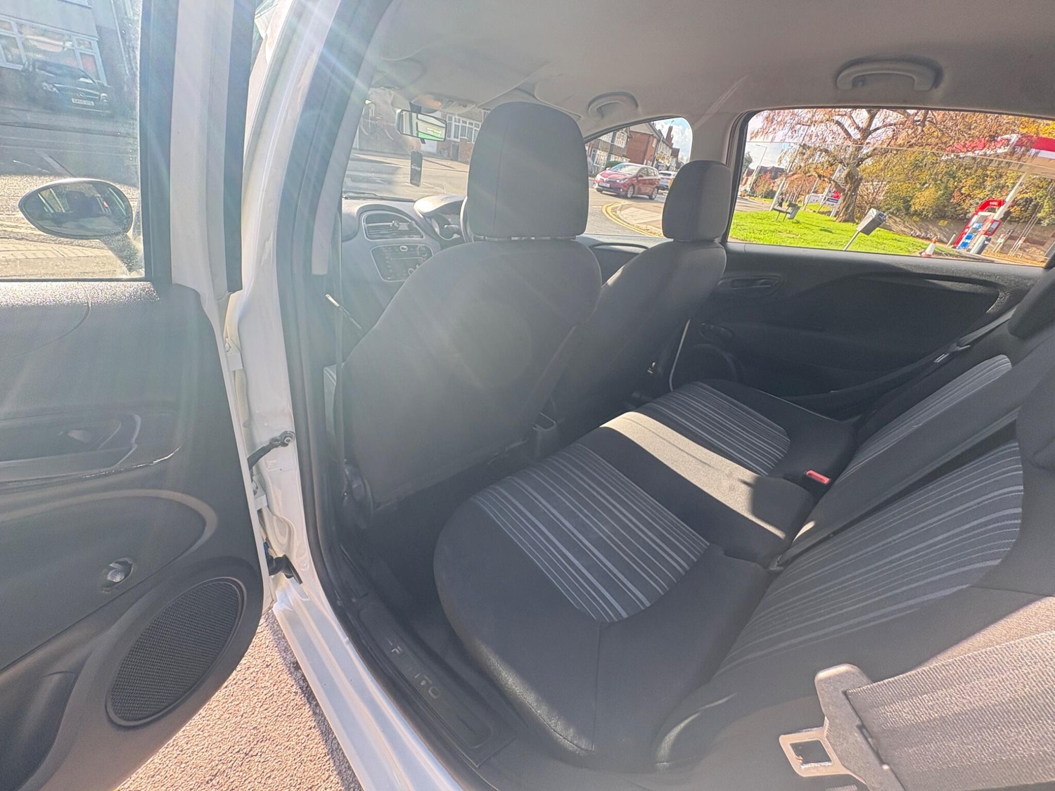 Used Fiat Punto Evo 2010 for sale - 76671680: Photo 23