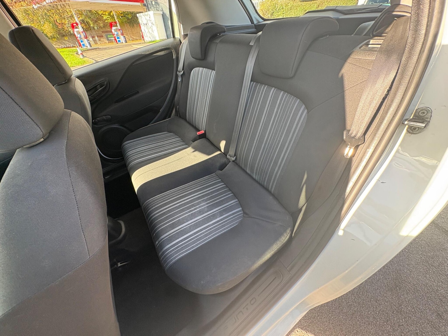 Used Fiat Punto Evo 2010 for sale - 76671680: Photo 24