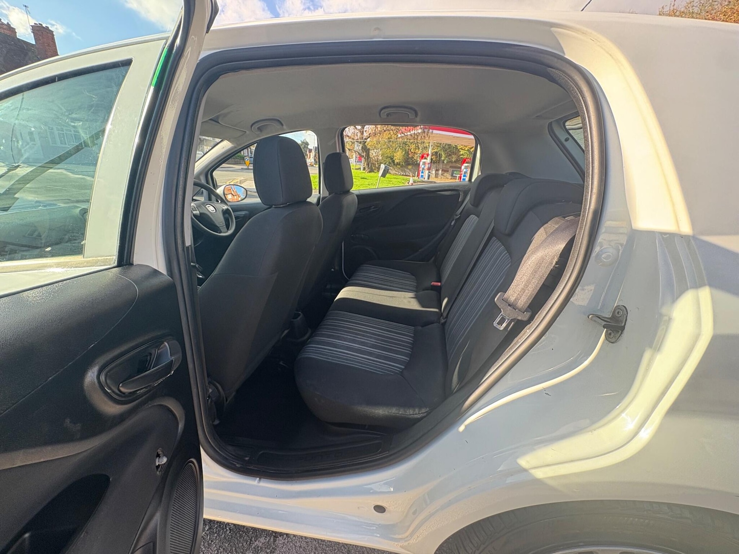 Used Fiat Punto Evo 2010 for sale - 76671680: Photo 25