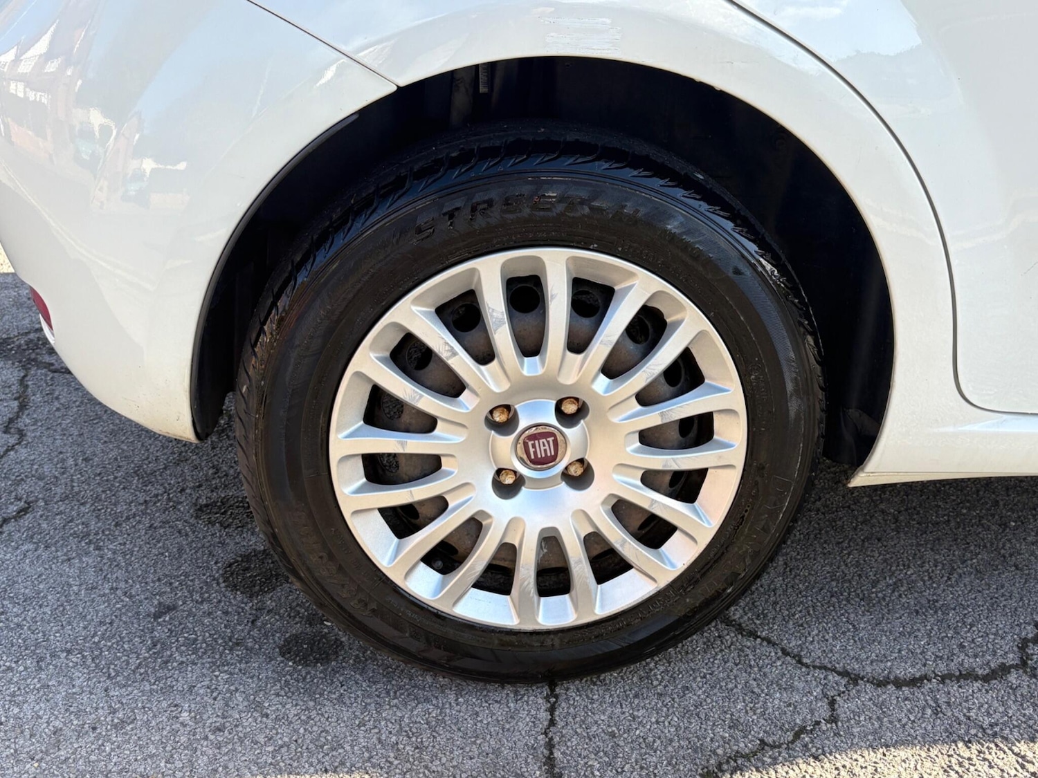 Used Fiat Punto Evo 2010 for sale - 76671680: Photo 44