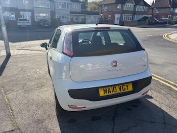 Used Fiat Punto Evo 2010 for sale - 76671680: Photo