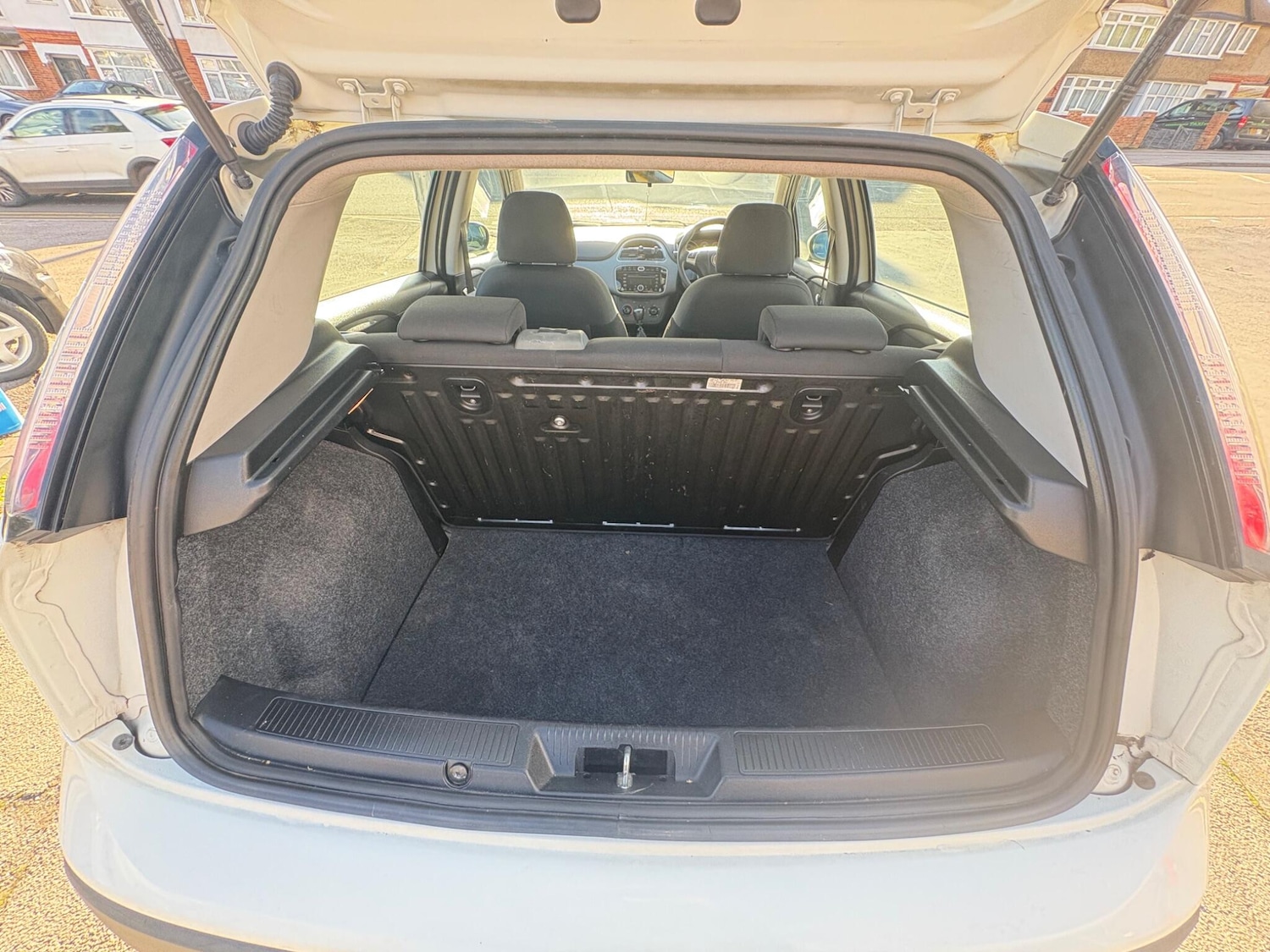 Used Fiat Punto Evo 2010 for sale - 76671680: Photo 57