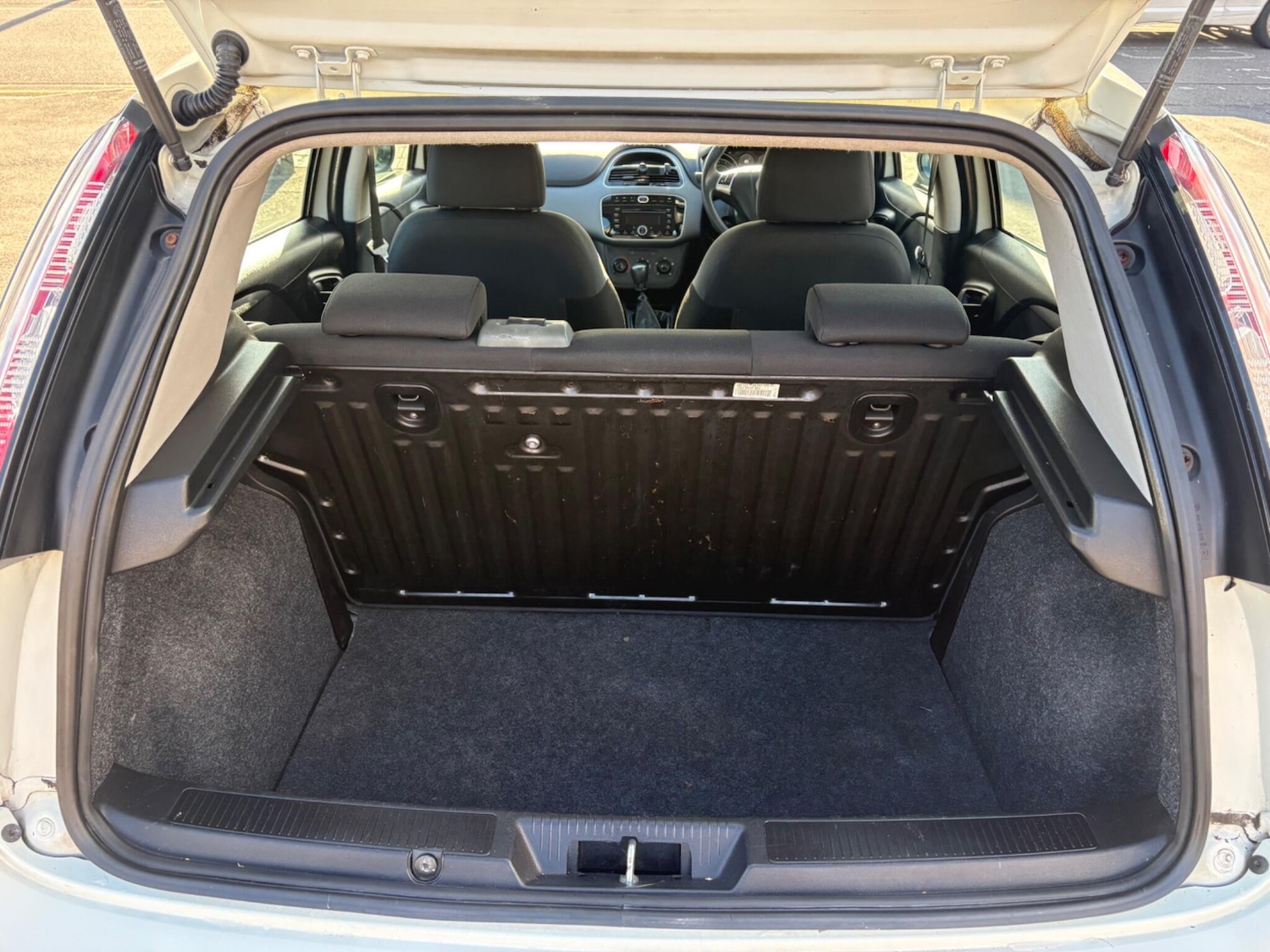 Used Fiat Punto Evo 2010 for sale - 76671680: Photo 58