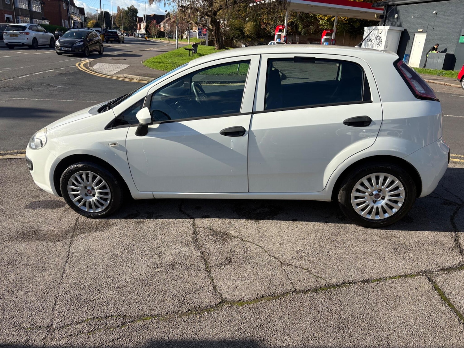 Used Fiat Punto Evo 2010 for sale - 76671680: Photo 9