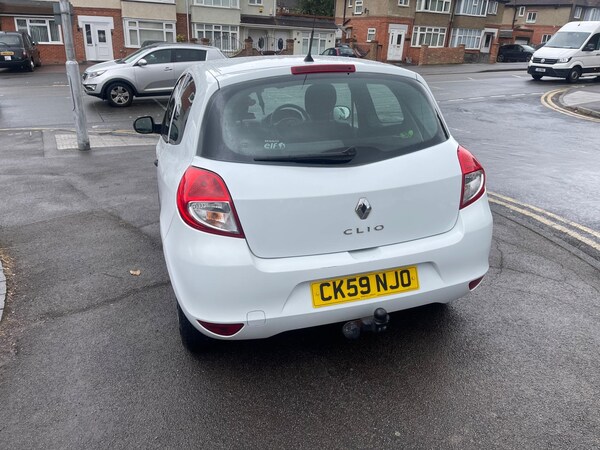 Used Renault Clio 2009 for sale - 74837765: Photo 24