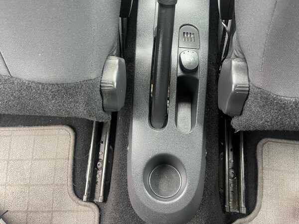 Used Renault Clio 2009 for sale - 74837765: Photo 37