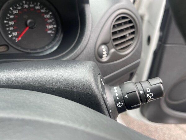 Used Renault Clio 2009 for sale - 74837765: Photo 47