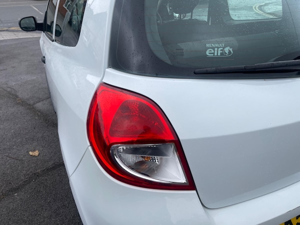 Used Renault Clio 2009 for sale - 74837765: Photo 70