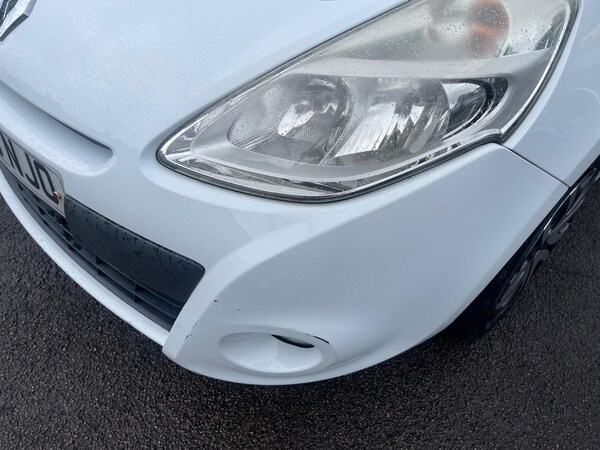 Used Renault Clio 2009 for sale - 74837765: Photo 71