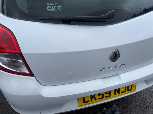 Used Renault Clio 2009 for sale - 74837765: Photo 88