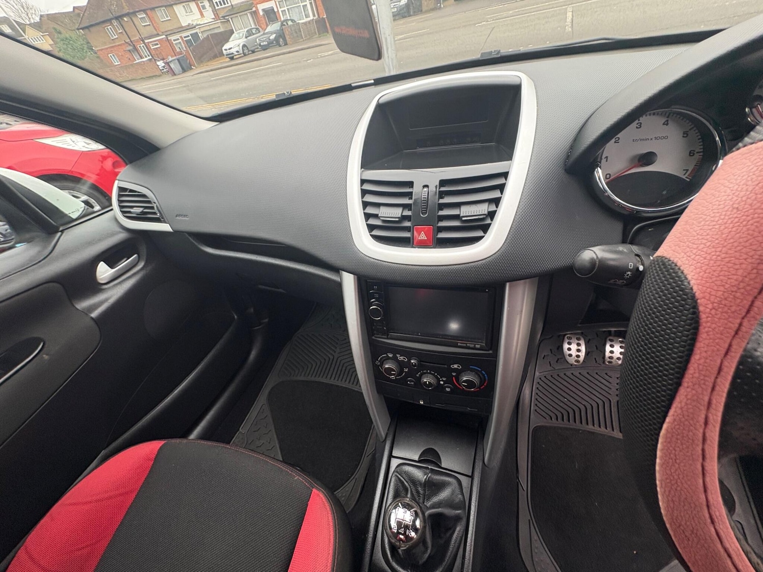 Used Peugeot 207 2012 for sale - 77632926: Photo 18