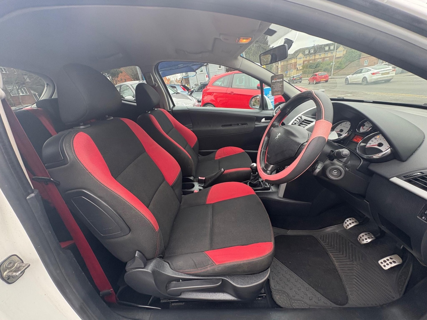 Used Peugeot 207 2012 for sale - 77632926: Photo 25