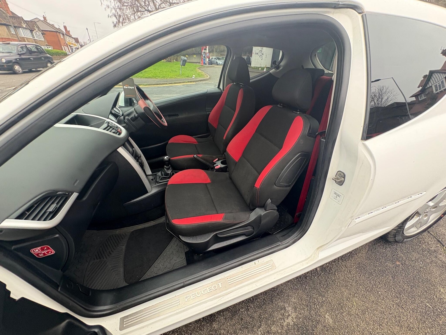 Used Peugeot 207 2012 for sale - 77632926: Photo 46