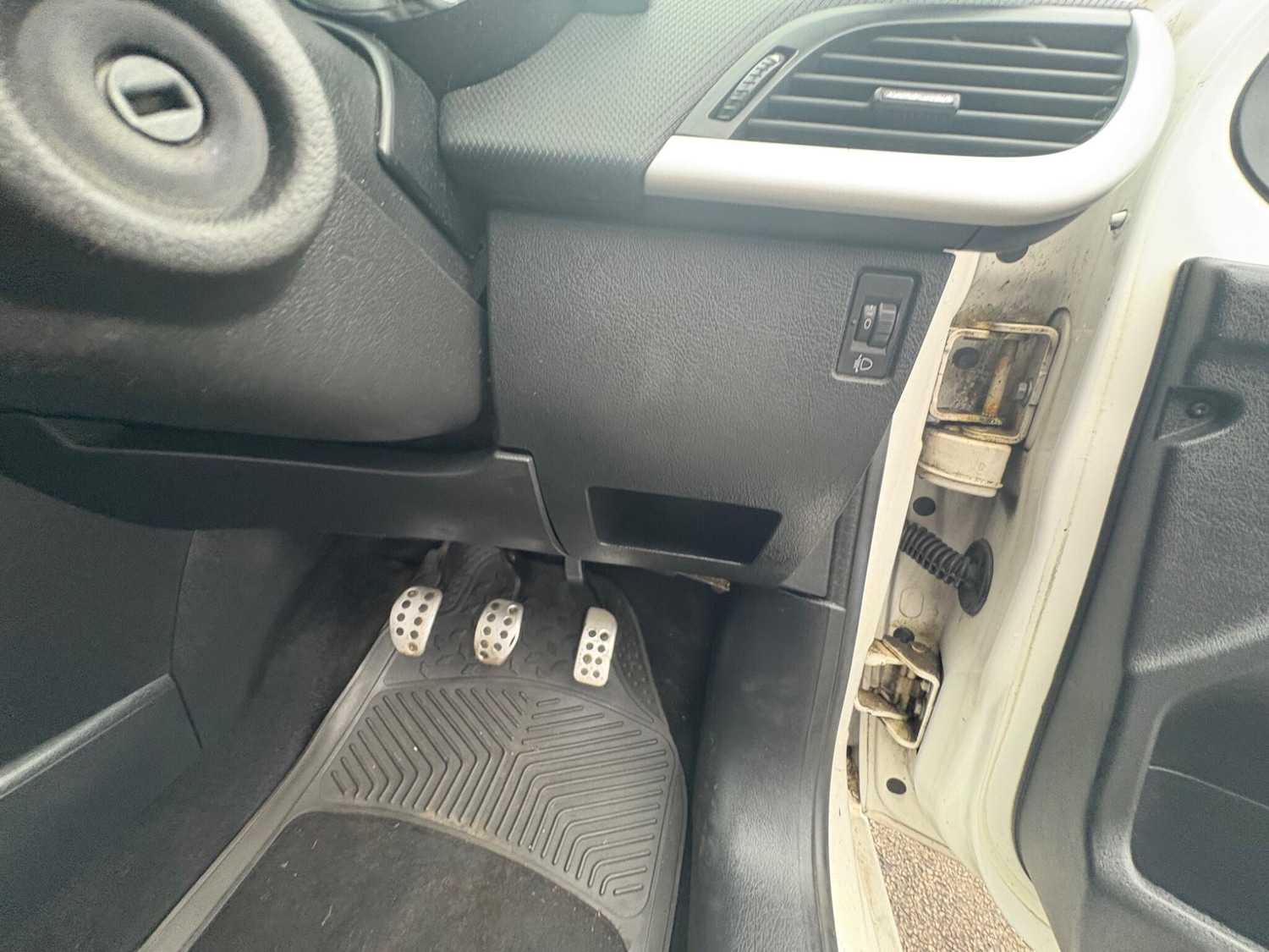 Used Peugeot 207 2012 for sale - 77632926: Photo 55