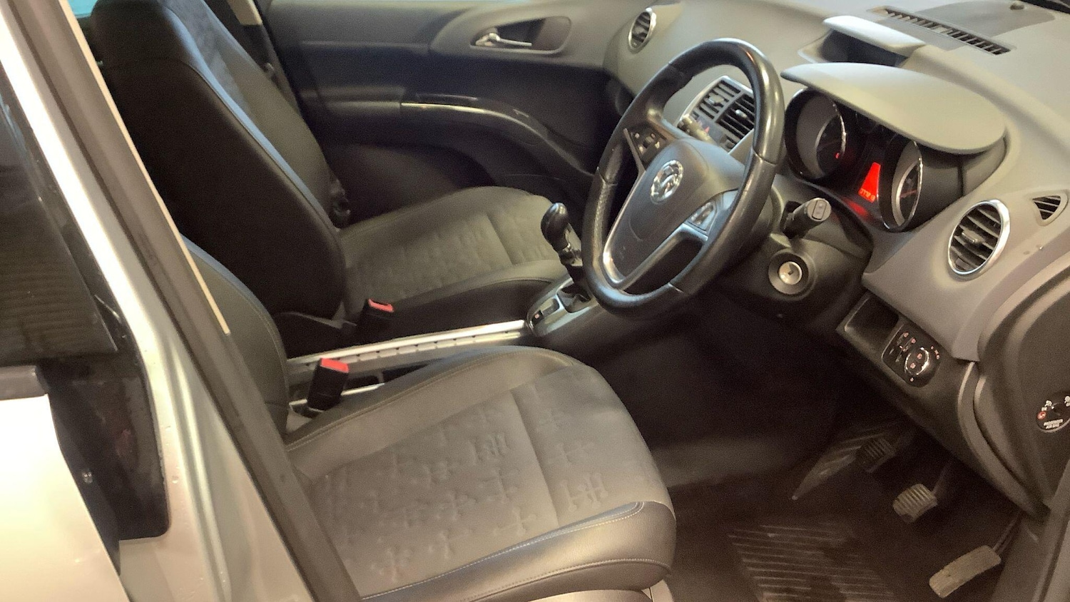 Used Vauxhall Meriva 2012 for sale - 76633402: Photo 28