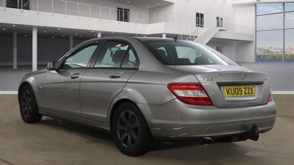 Used Mercedes-Benz C Class 2009 for sale - 76802101: Photo 3