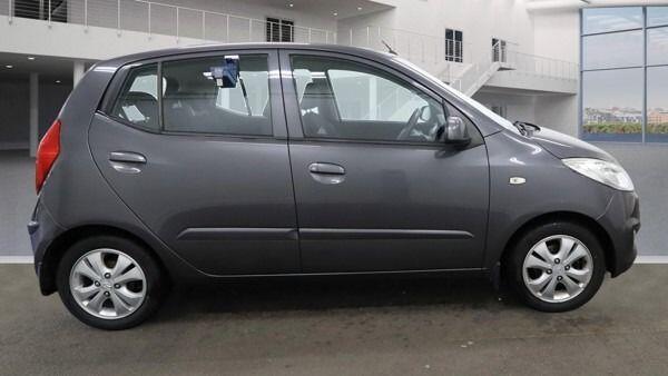 Used Hyundai i10 2012 for sale - 76701588: Photo 6