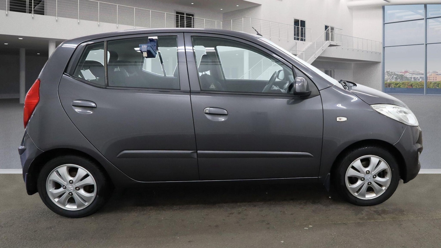 Used Hyundai i10 2012 for sale - 76701588: Photo 7