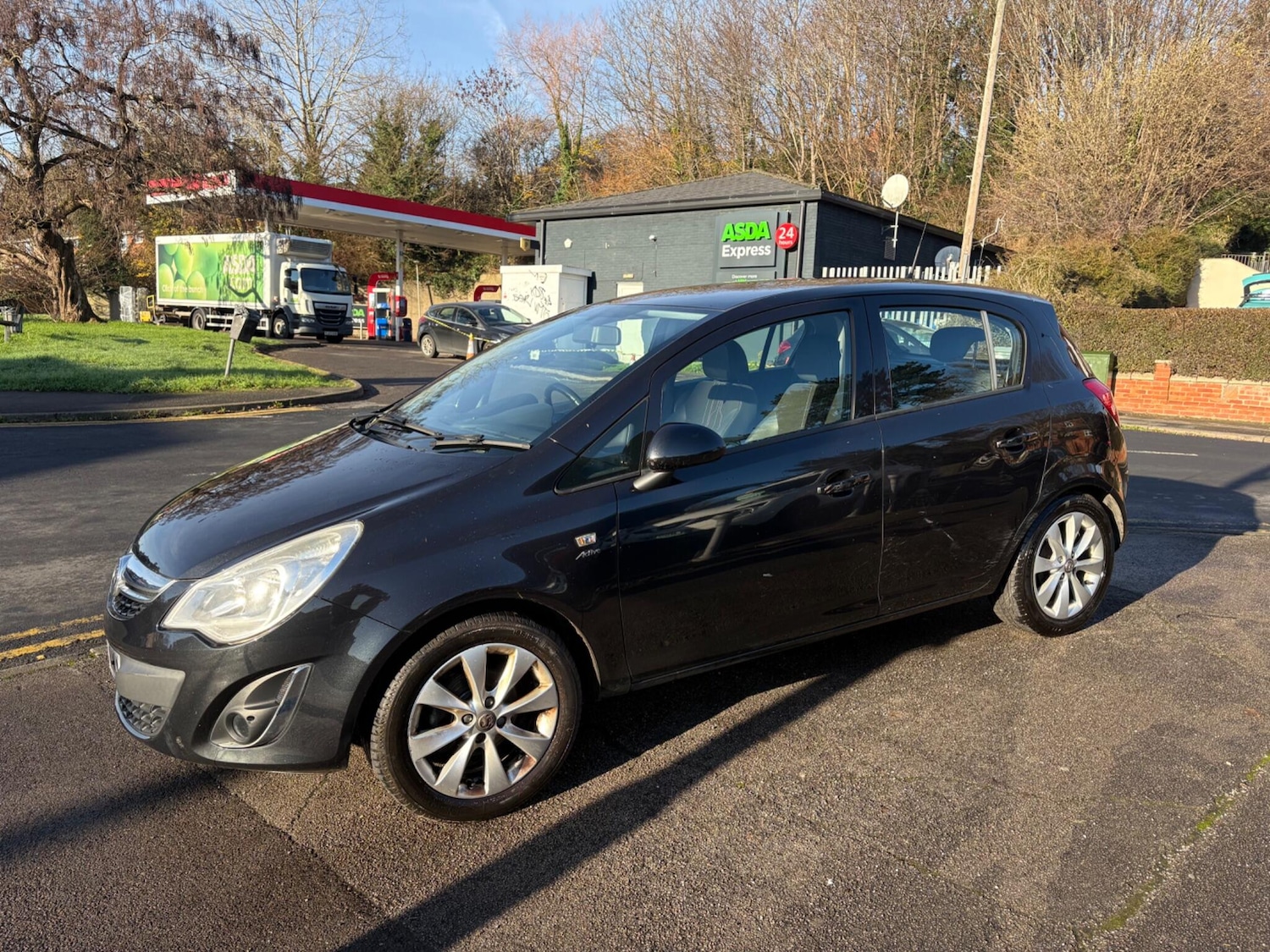 Used Vauxhall Corsa 2012 for sale - 76887452: Photo 3