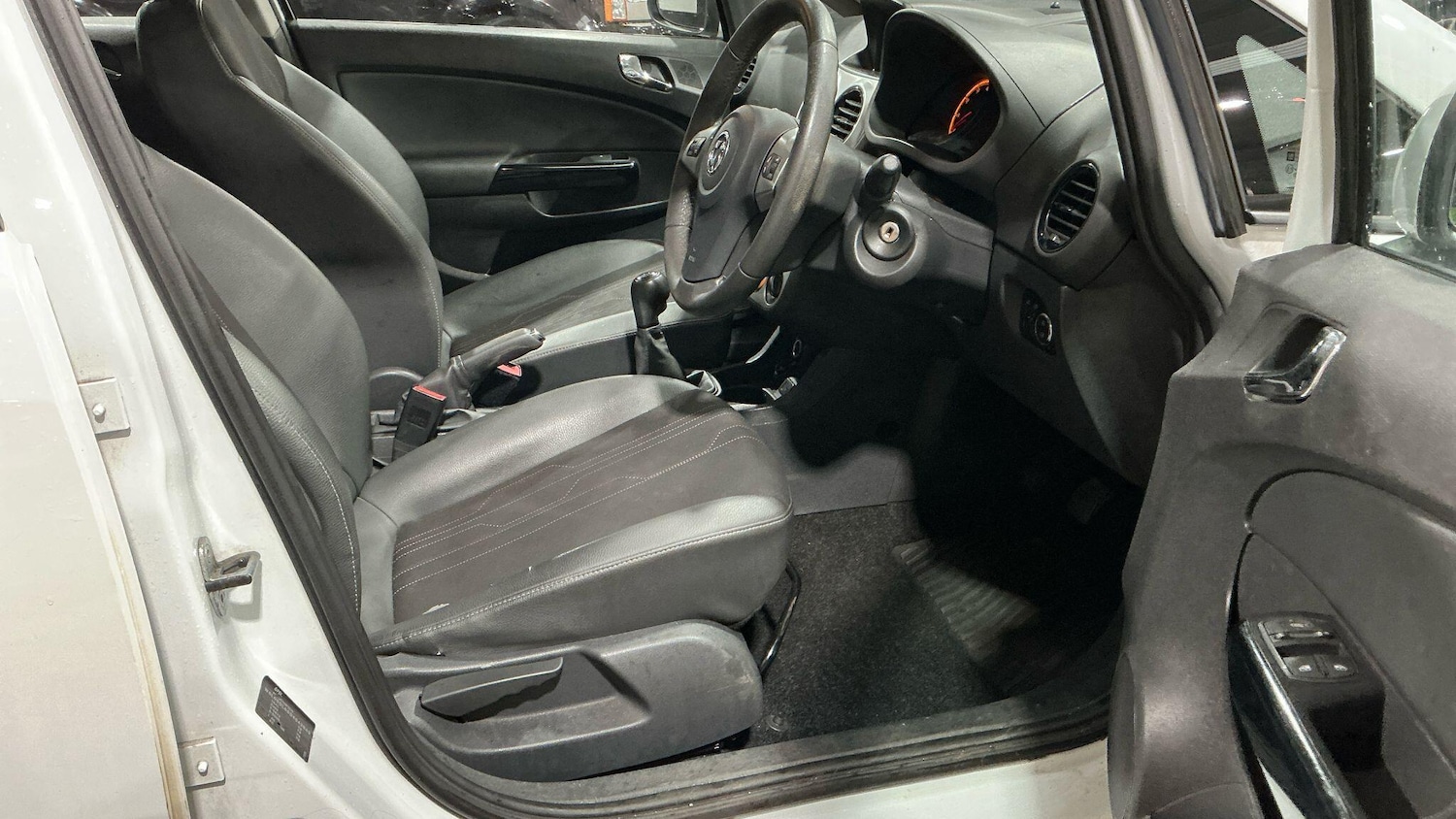 Used Vauxhall Corsa 2012 for sale - 76886916: Photo 16