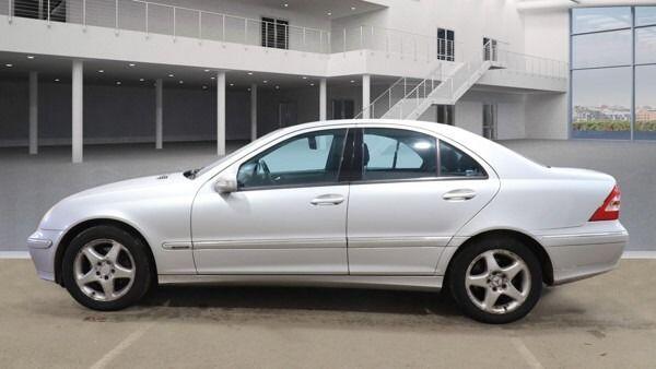 Used Mercedes-Benz C Class 2003 for sale - 77144012: Photo 13