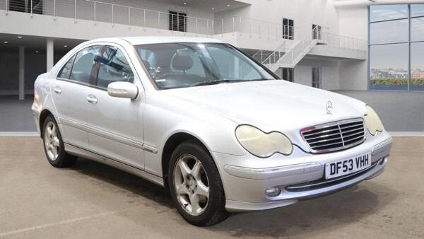 Used Mercedes-Benz C Class 2003 for sale - 77144012: Photo 2