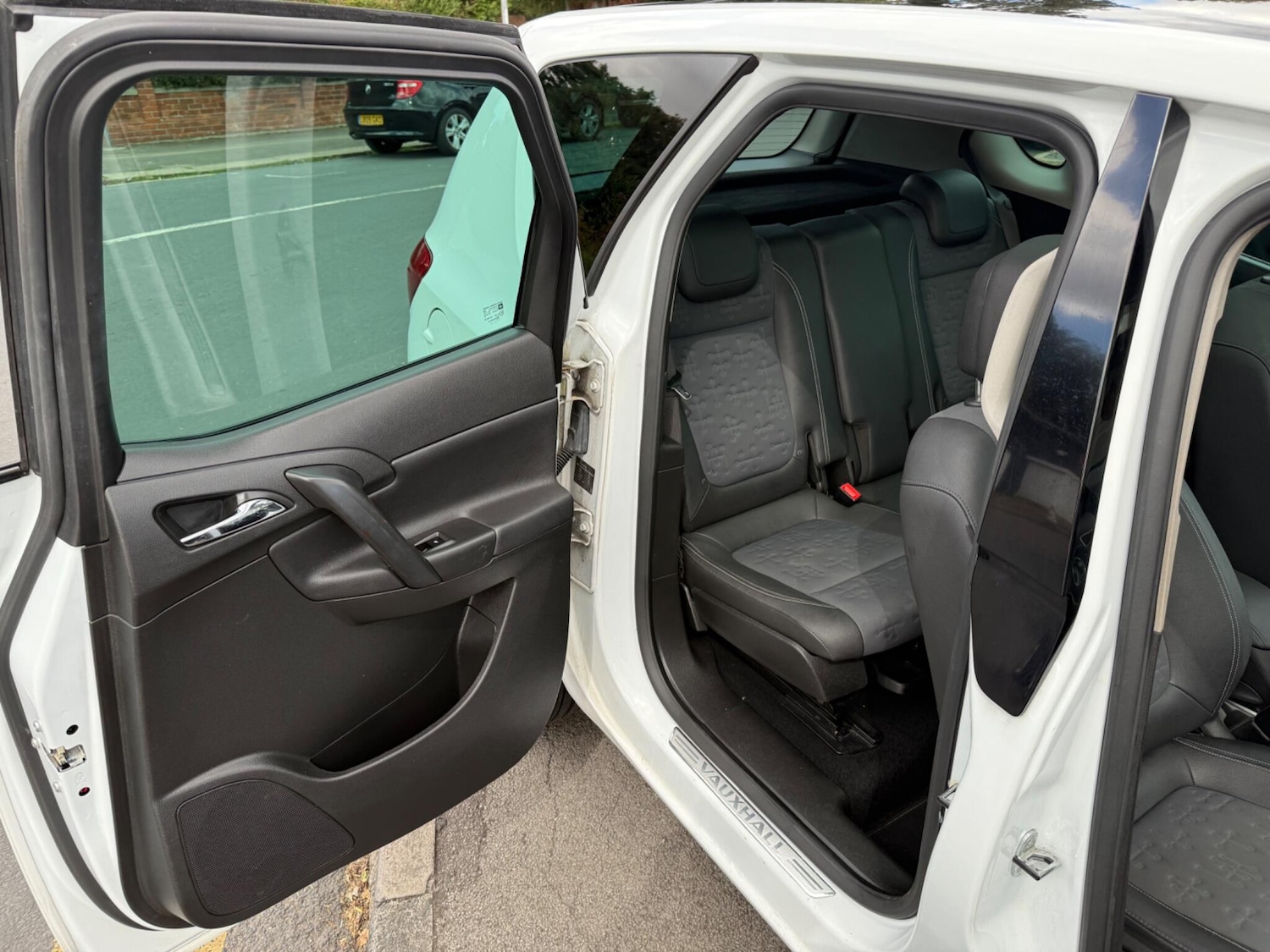 Vehicle 28