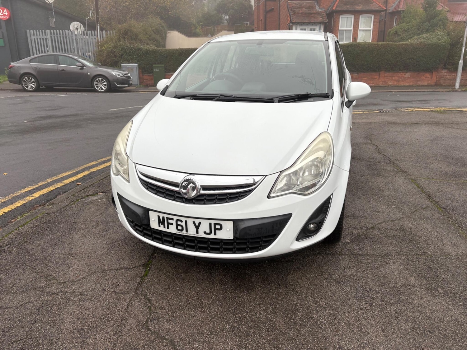 Used Vauxhall Corsa 2011 for sale - 76592266: Photo 2