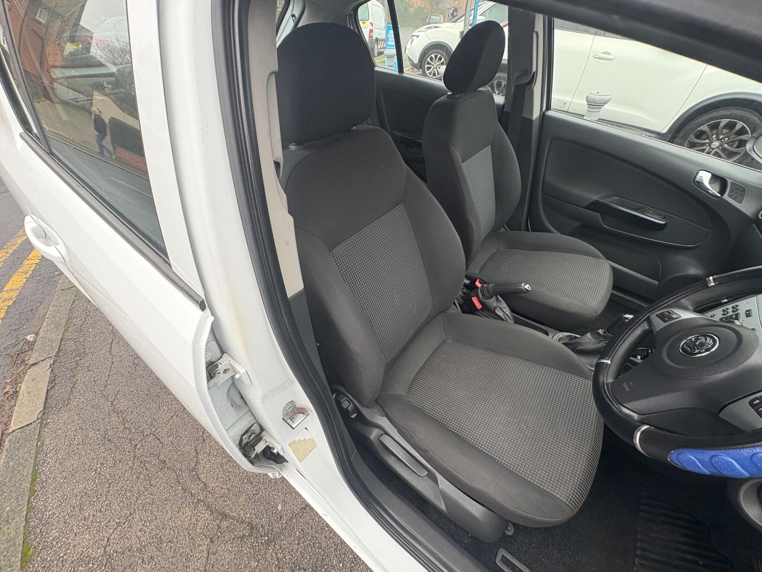 Used Vauxhall Corsa 2011 for sale - 76592266: Photo 32