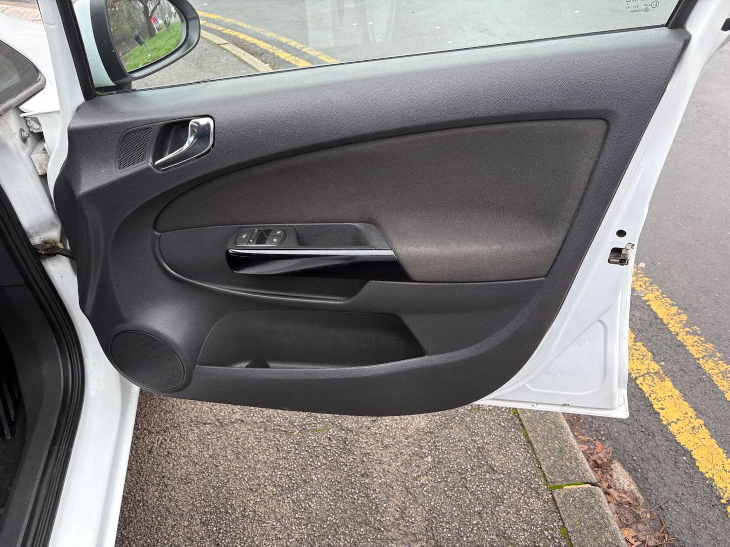 Used Vauxhall Corsa 2011 for sale - 76592266: Photo 50