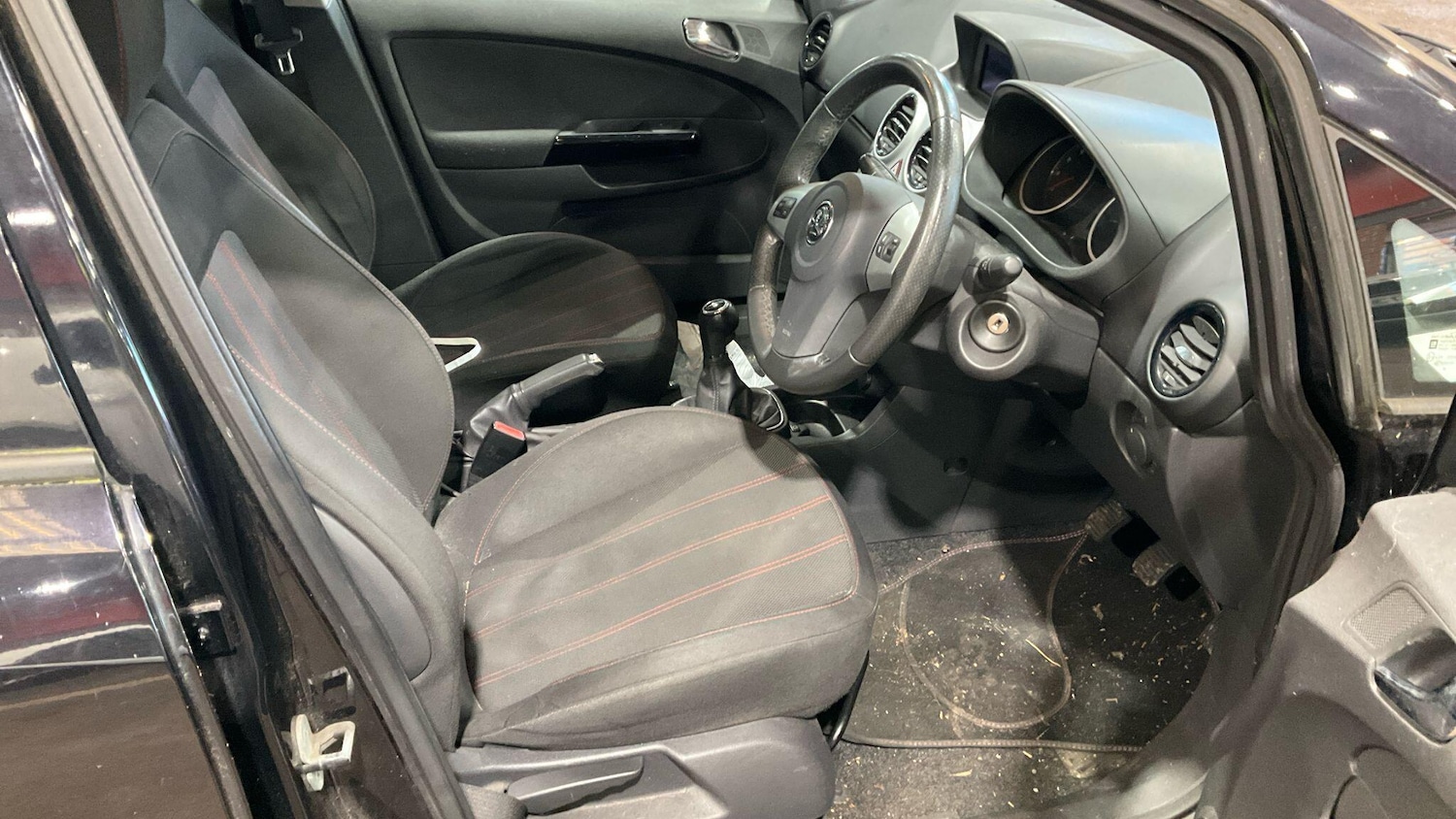 Used Vauxhall Corsa 2009 for sale - 77290630: Photo 14