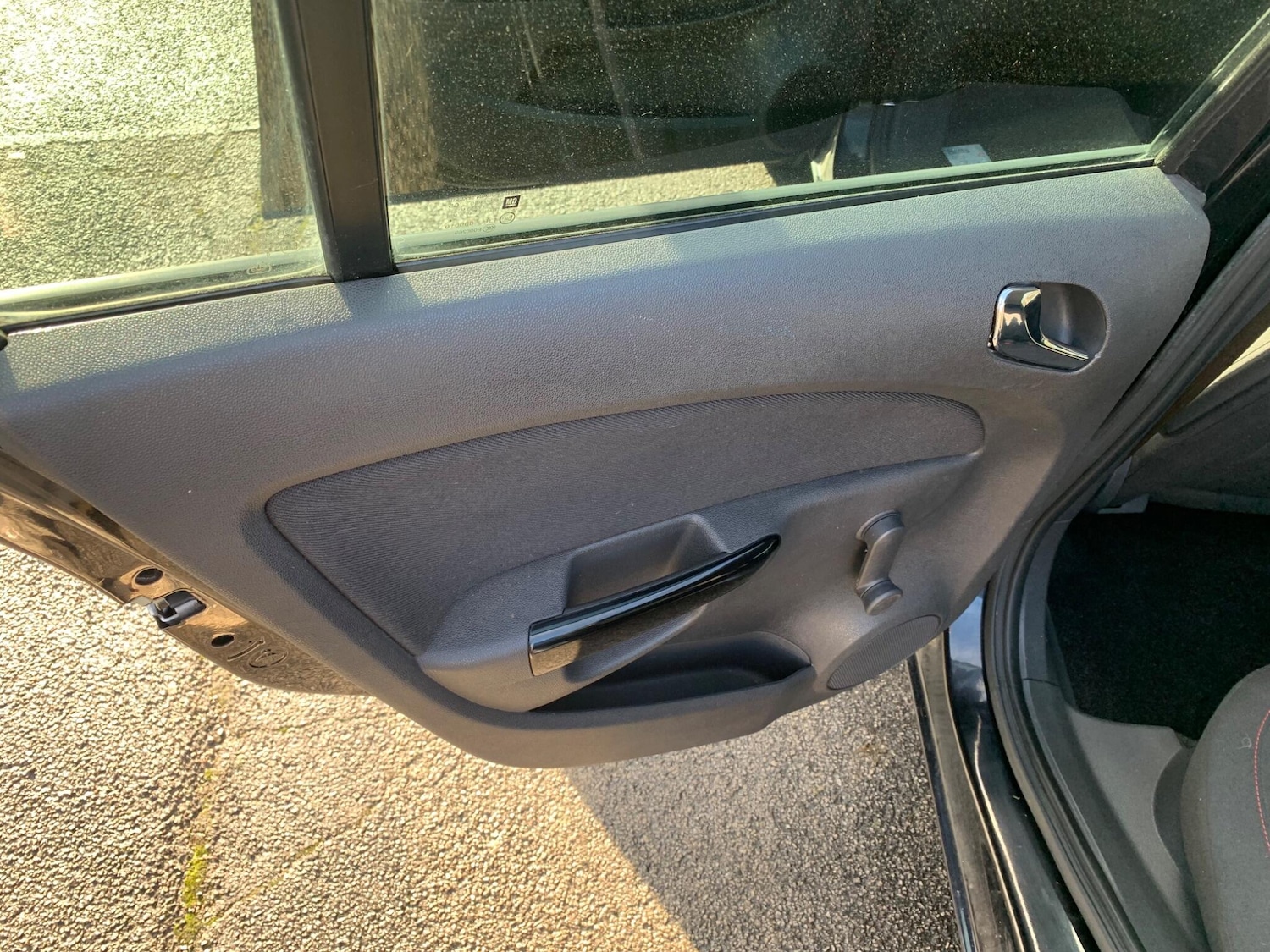 Used Vauxhall Corsa 2009 for sale - 77290630: Photo 40