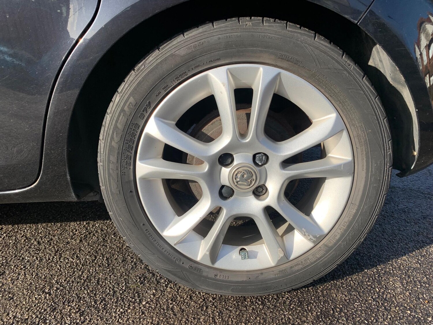 Used Vauxhall Corsa 2009 for sale - 77290630: Photo 52