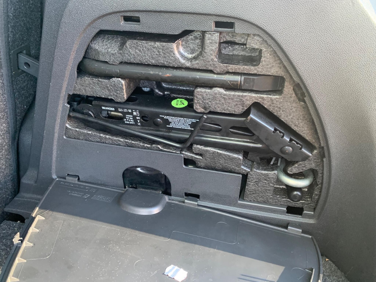 Used Vauxhall Corsa 2009 for sale - 77290630: Photo 84