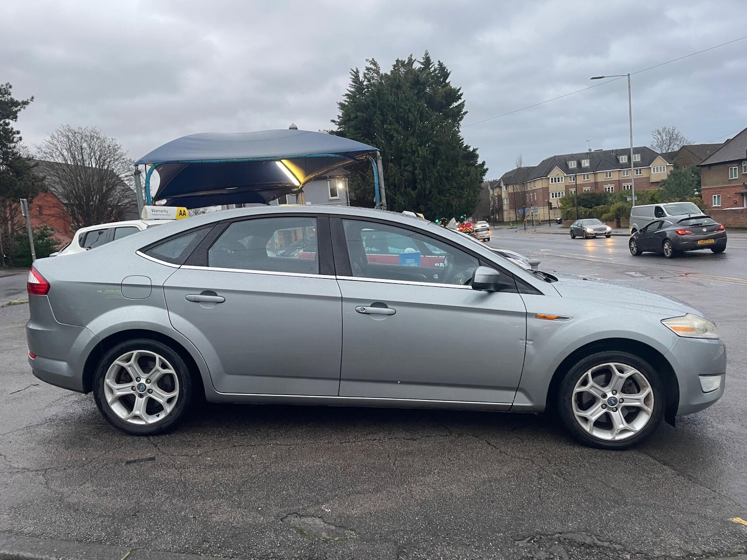 Used Ford Mondeo 2010 for sale - 76850476: Photo 14