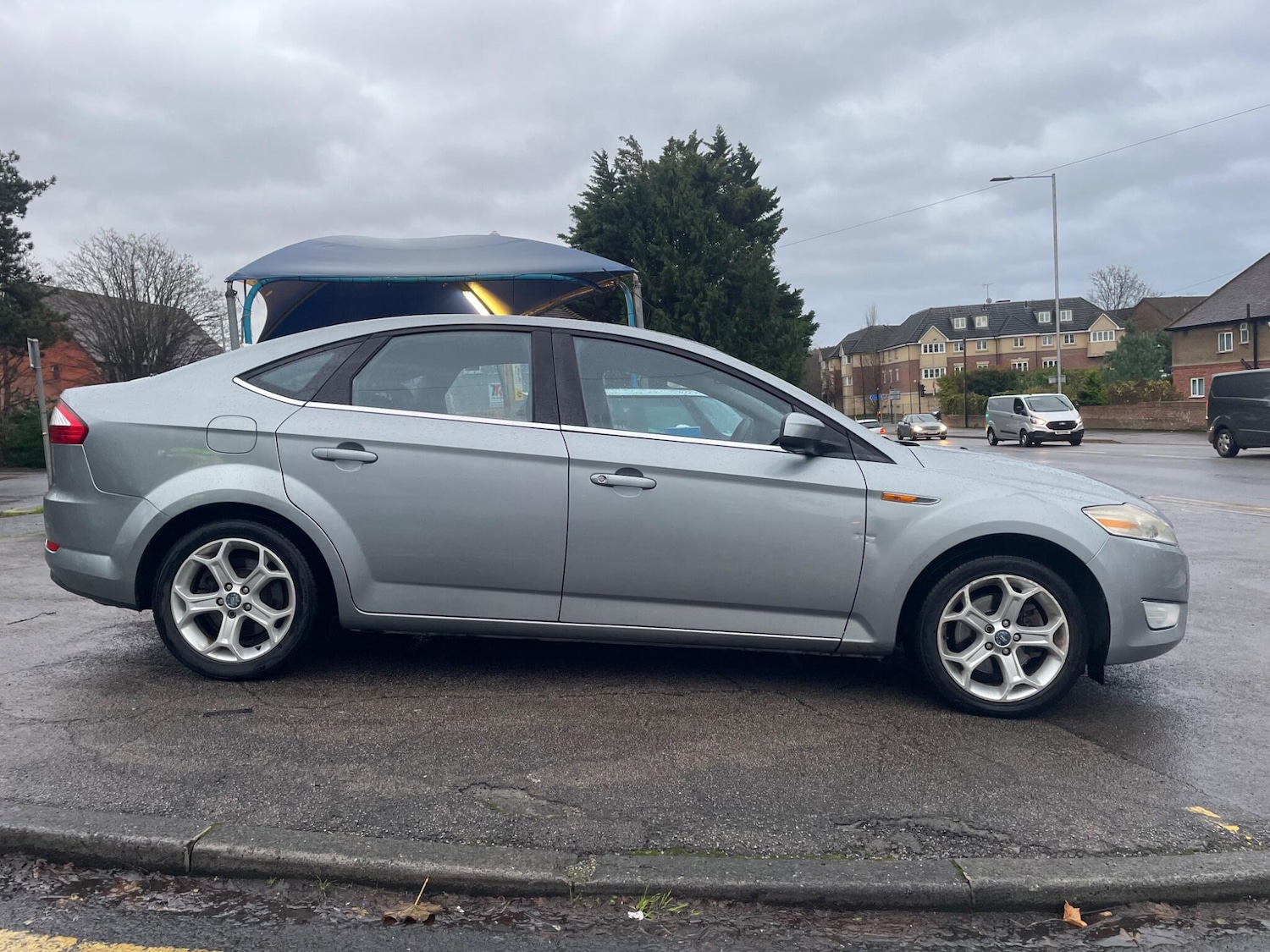 Used Ford Mondeo 2010 for sale - 76850476: Photo 15